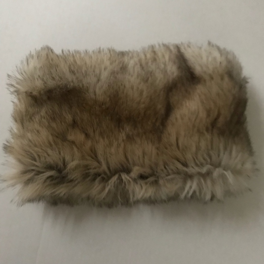 Aeo Fur Collar Scarf - Picture 1 of 3